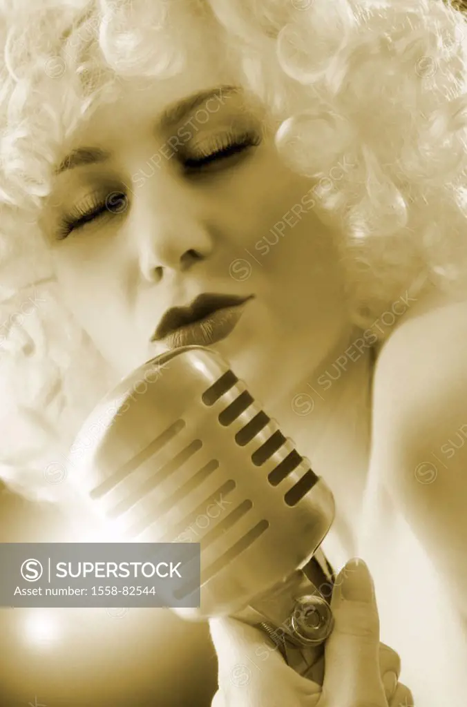 Singer, eyes, facial expression, closed,  Microphone, portrait, truncated,  Back light, s/w sepia, Series, woman, young, 20-30 years, blond, curls, cu...