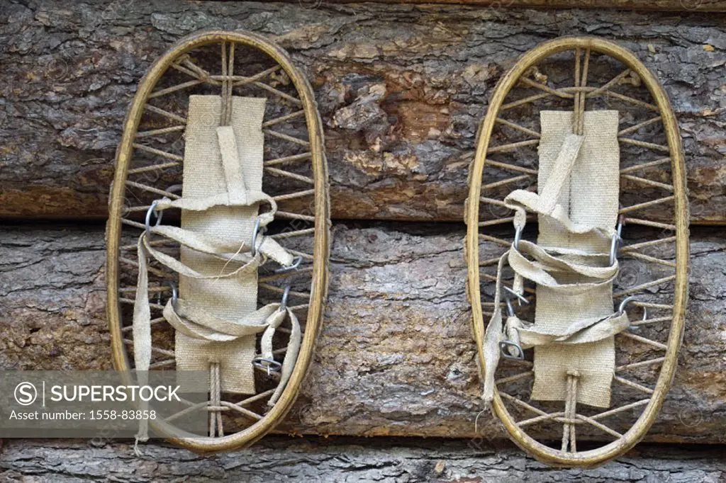 Blockhouse, detail, Wandschmuck,  Snowshoes, old,  Cottage, framehouse, hunt house, wall, tree-trunks, facade, wood facade, massive, rustic, urig, rur...