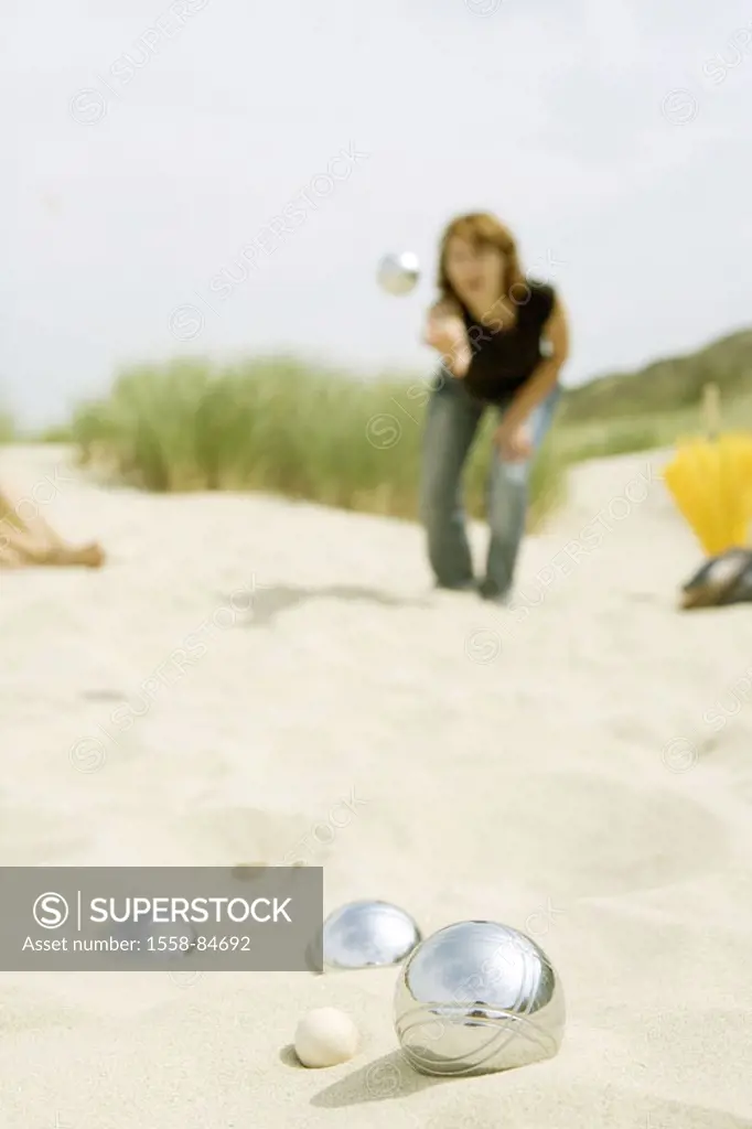 Dune, woman, young, ball, throws, Boule-Spiel, summer,  Summer vacation, vacation, leisure time, recreational activities, hobby, game, ball game, Boul...