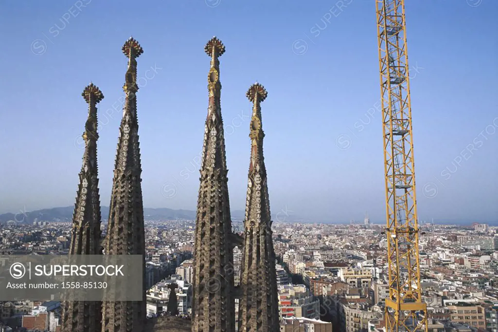 Spain, Katalonien, Barcelona,  view at the city, La sagrada Familia,  Steeples, crane, detail,  Europe, Iberian peninsula, city, cathedral, church, to...