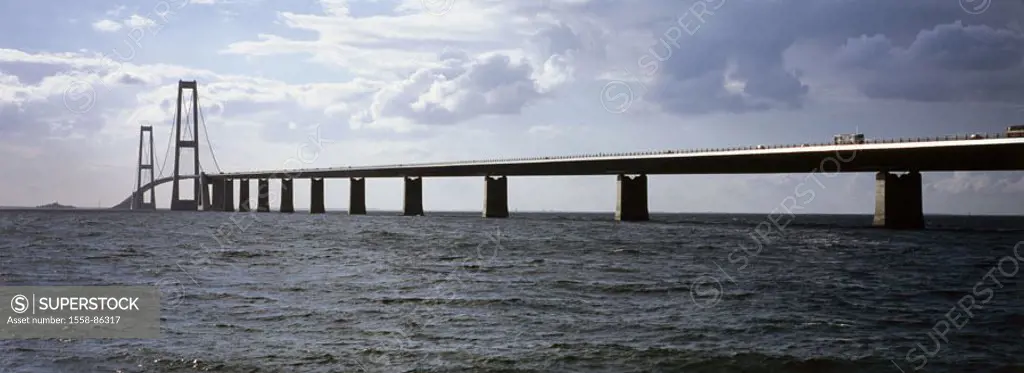 Denmark, Zealand, big Belt, Ostbrücke, clouded sky,   Storebaelt, Storeaelt-Brücke, Storeaeltbrücke,  Storebæltsbroerne, highway bridge, suspension br...