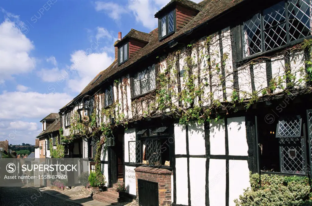 Great Britain, Sussex, Rye,  Mermaid Street, Mermaid-Inn, summer,   England, row of houses, timbered houses, buildings, Architecture, timbering, histo...