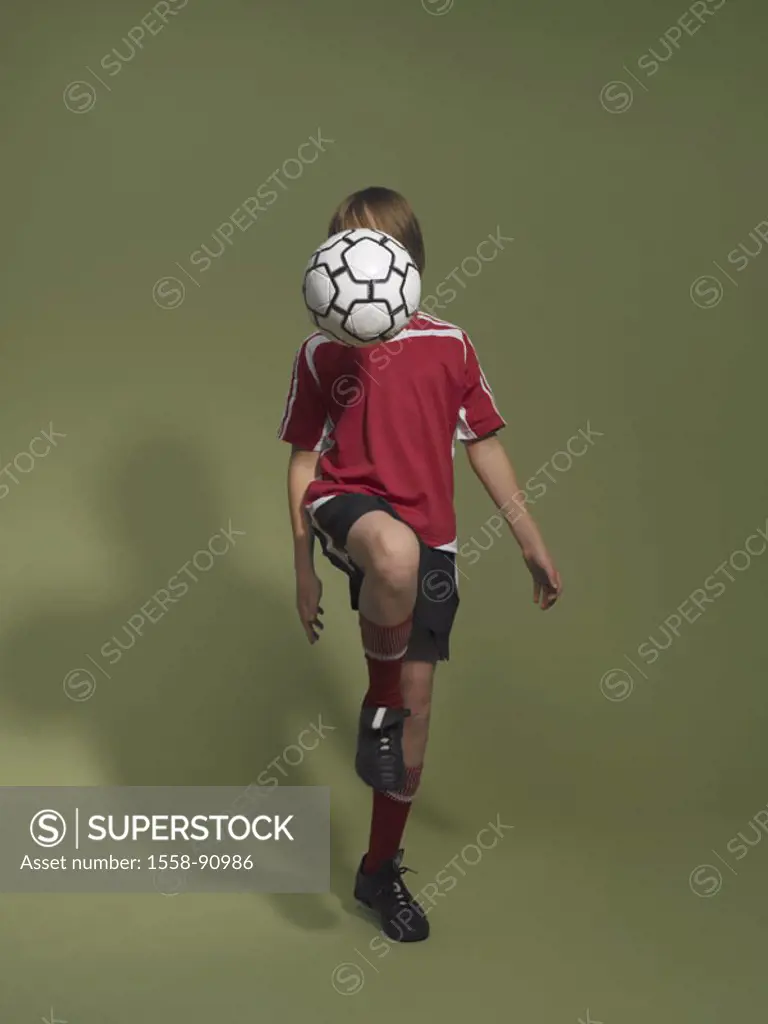 boy, soccer games, interior,    Series, 8-12 years, child, soccer players, sportswear, jersey, ball, football, skill, proficiency, playing, practices,...