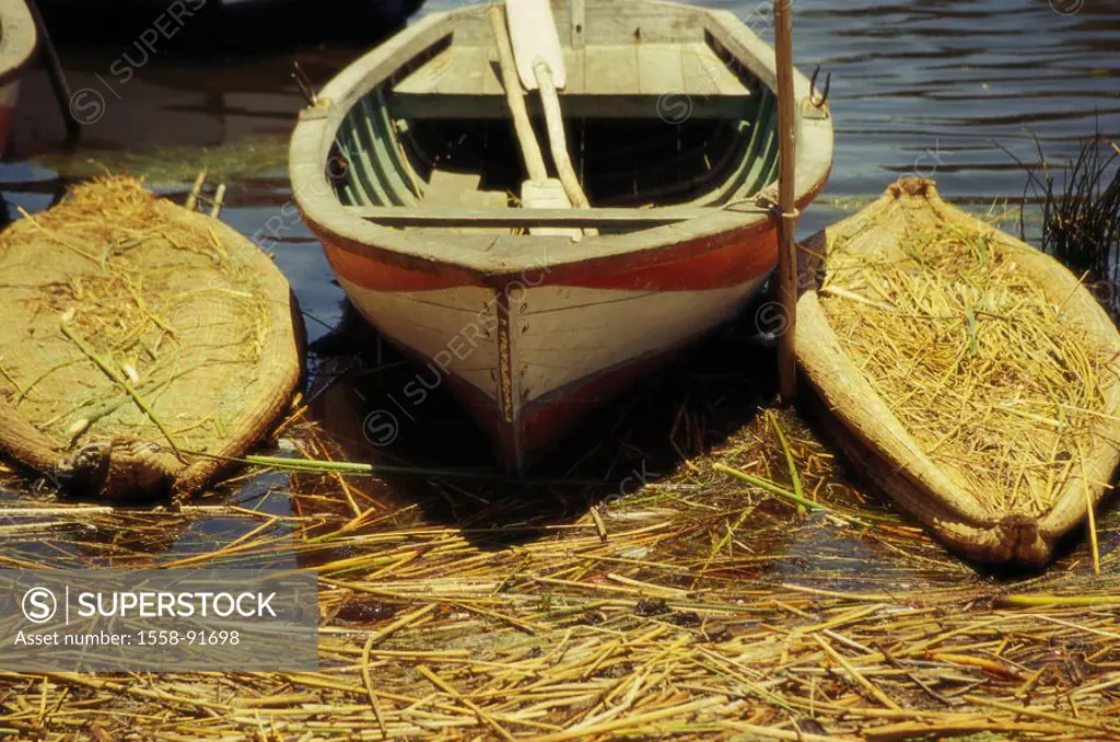 Peru, Titicacasee, Uro-Inseln, shores,  Detail, reed boats, rowboat,   Latin America, South America, highland sea, reed islands Islas de loosely Uros ...