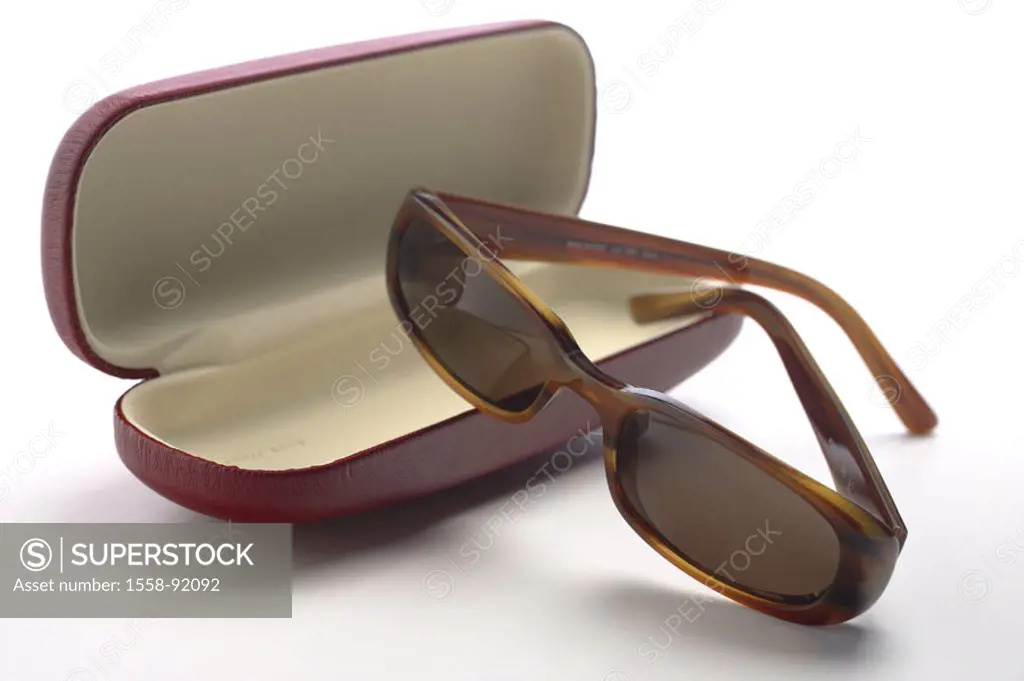 Sun glass, brown, glasses case, open,    Glasses, sun protection, eyeguard, UV-Schutz, protection, optics, eye optics, plastic, plastic glasses, goggl...
