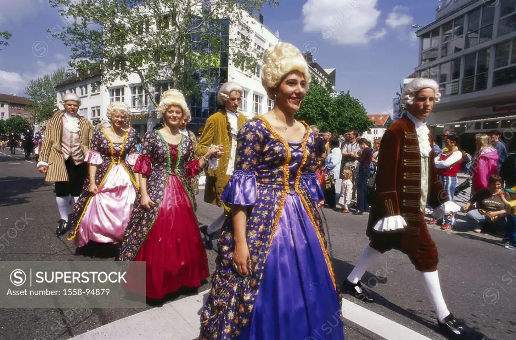 Germany, Baden-Württemberg, Göppingen, May day, parade, , Swabian Alb, sight, city party, party, men, women, clothing, historically, wigs spectators s...