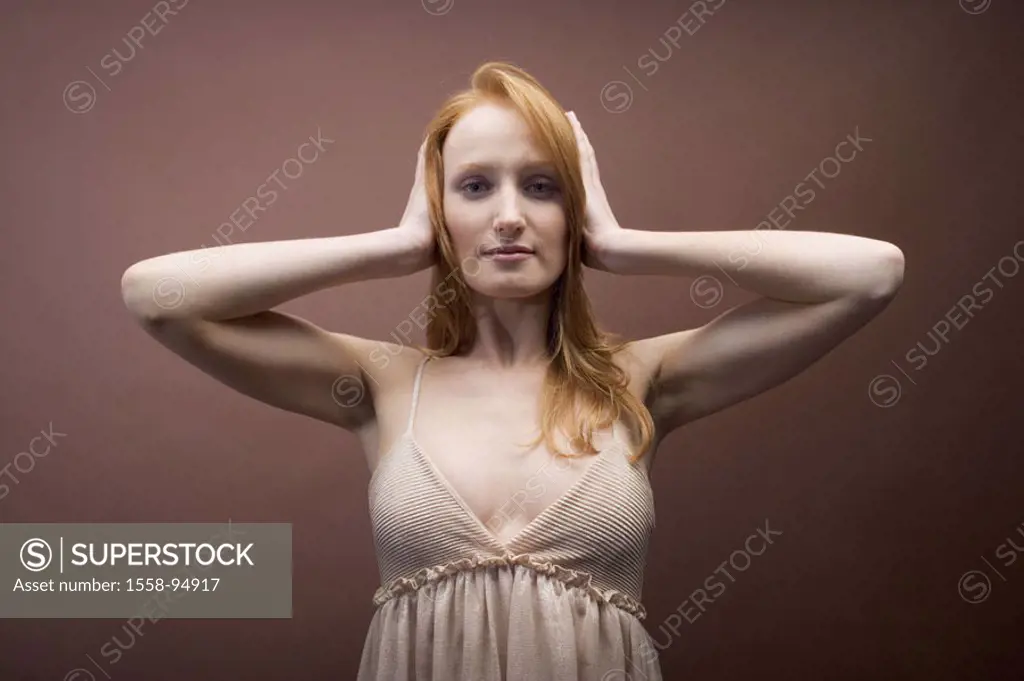 Woman, young, rehaired, hands,  Ears, keeps closed, Halbporträt,   Series, 20-30 years, long-haired, covers, deaf, deaf, doesn´t listen, wisdom, sayin...