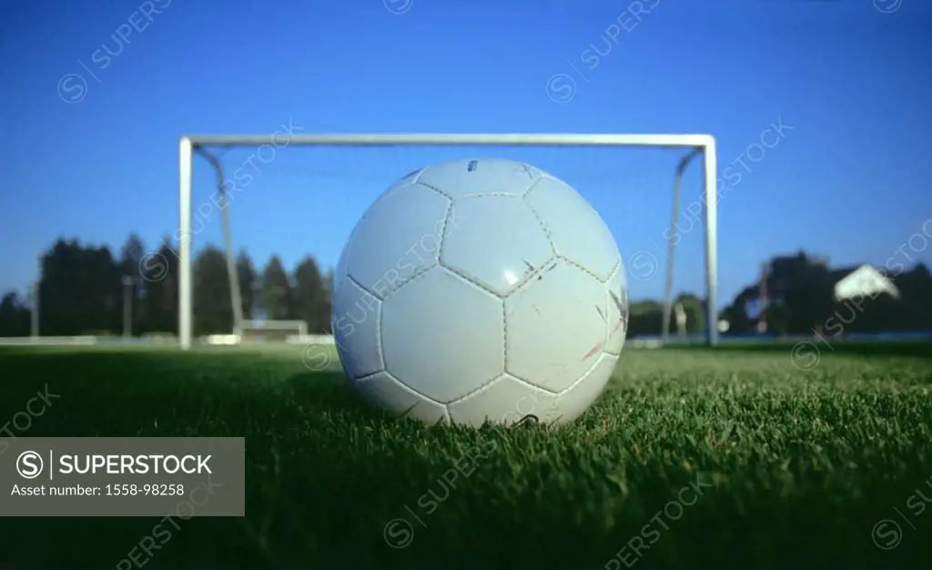 Soccer ground, lawns, football, gate,    Soccer field, game field, white goal meadow, ball, leather ball, symbol, hits sport hobby Feizeit activity, W...