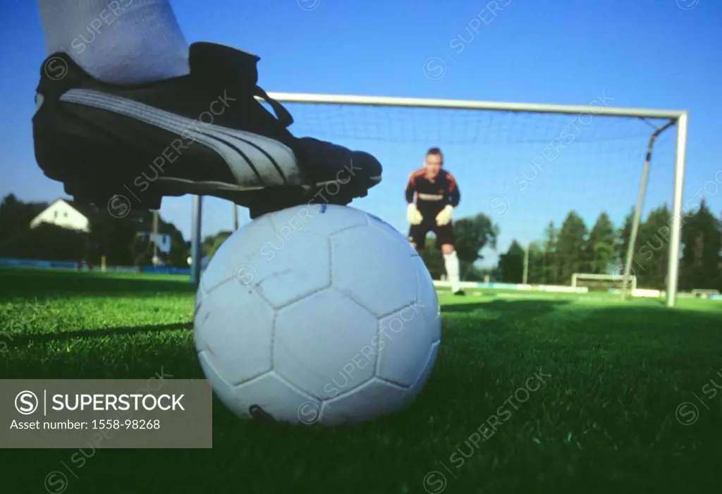Soccer game, players, detail, foot,  Ball, gaze, Tormann, concentration,  no property release,  Football, game scene, man, soccer players, soccer play...