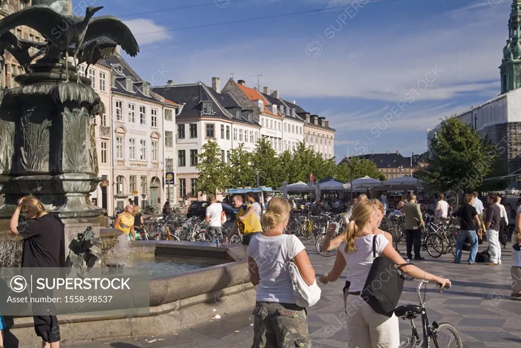 Denmark, Copenhagen, Strøget, Pedestrian zone, wells, passer-bys, , Capital, Stroget, row of housesn, purchase street, street cafe, market wells, wate...