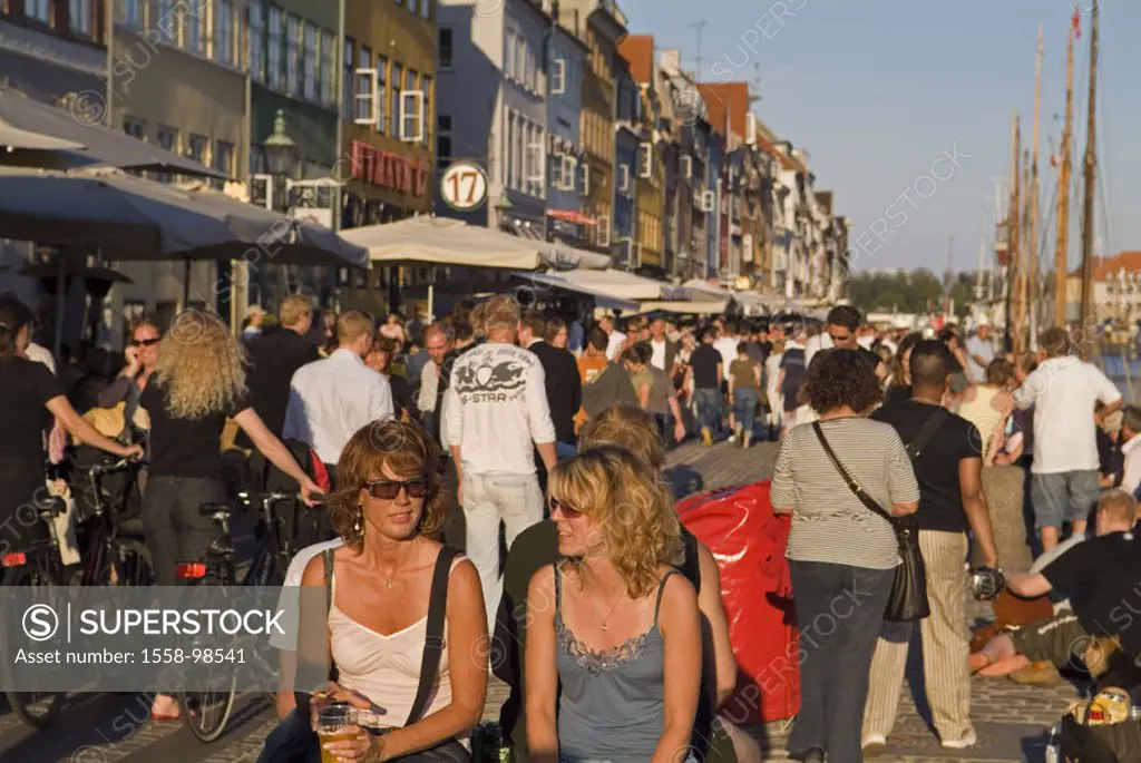 Denmark, Copenhagen, Nyhavn,  Promenade, tourists,   Capital, fisher quarter, houses, house facades, colorfully, colored, pussy, riparian promenade, p...