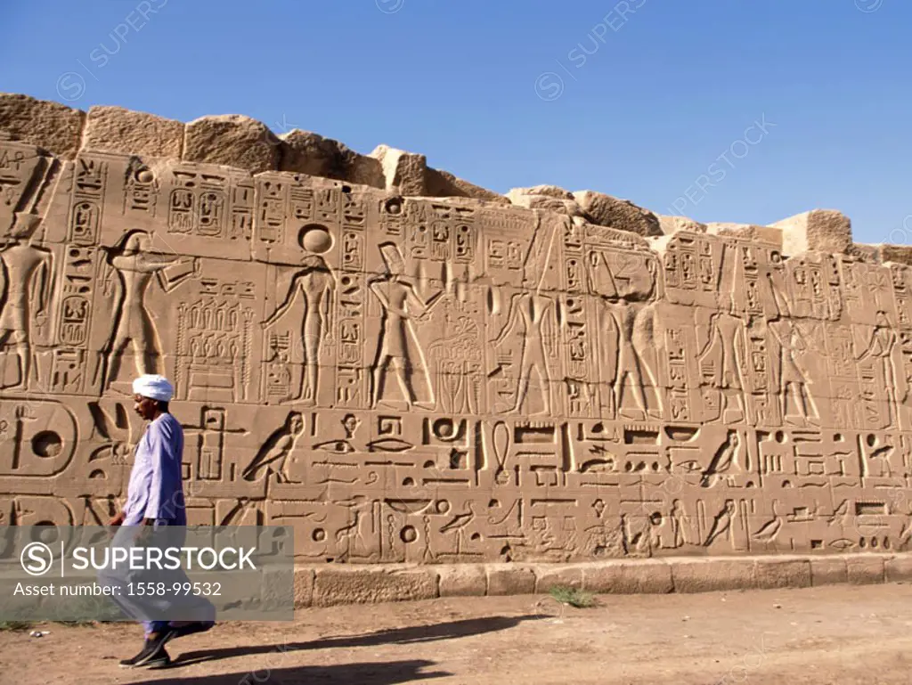 Egypt, Luxor, Karnak temples, Wall, relief, passer-by, , Temple installation, Amun temples, Karnak-Tempel, wall, wall relief, characters, hieroglyphic...
