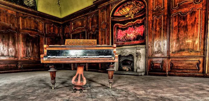 old room with piano