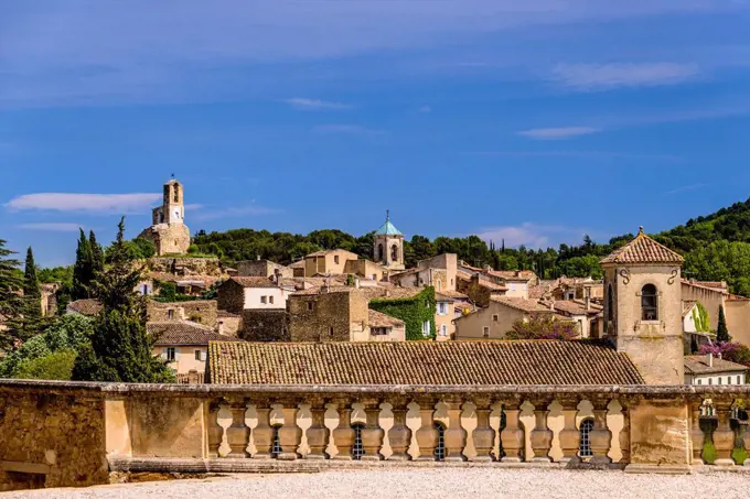 France, Provence, Vaucluse, Lourmarin, old town, view from the castle