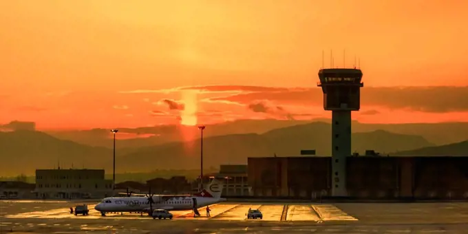 International airport at sunrise, Italy, Kampanien, Naples