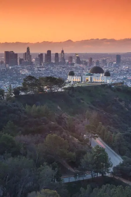 USA, California, Los Angeles, elevated view of the Griffith Park Observatory and Downtown Los Angeles, dawn
