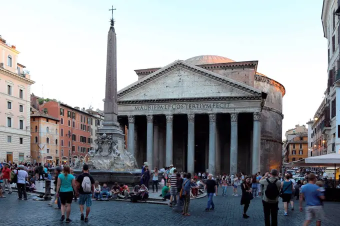 Italy Rome Piazza della Rotonda Pantheon