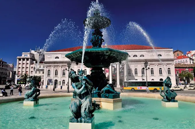 Portugal, Lisbon, fountain in the Rossio space,