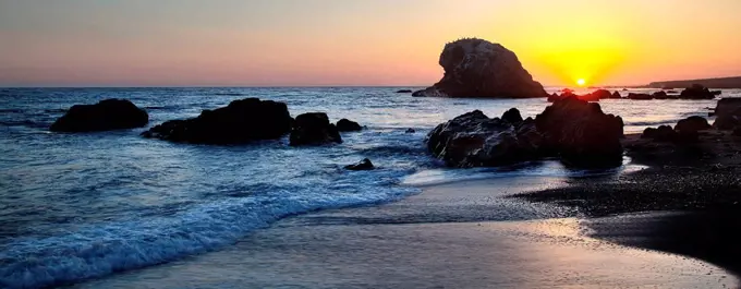California, Pacific coast, San Simeon, Big Sur, beach, rock, sundown