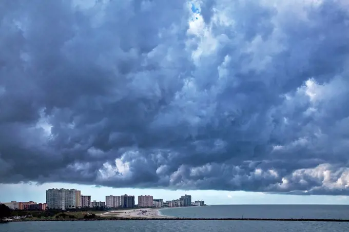 The USA, Florida, Clearwater Beach, thundery front