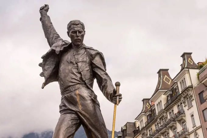 Freddy Mercury statue on the lake shore, Montreux, Lake Geneva, Canton of Vaud, Western Switzerland, Switzerland