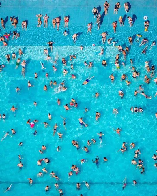 Grugabad Essen, outdoor pool on the hottest day in spring 2015, Essen, Ruhr area, North Rhine-Westphalia, Germany