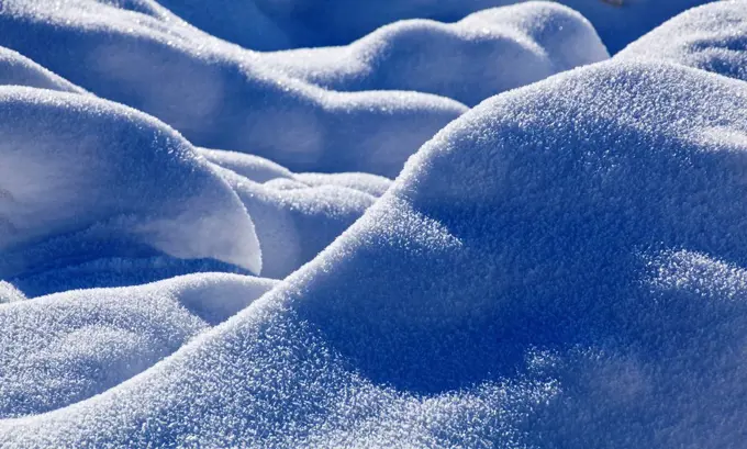 Snow surfaces by soft forms