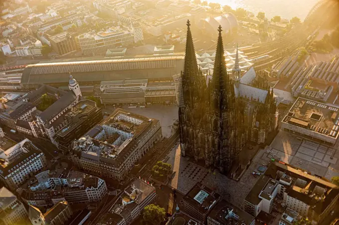 Cologne Cathedral (Kölner Dom), from a higher ground: captured 'on air' via Zeppelin in the early morning just after sunrise.