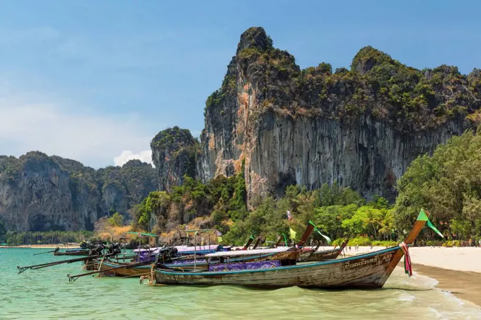 Longtail boats on West Rai Leh Beach, Rialay Peninsula, Andaman Sea, Krabi, Thailand, Asia