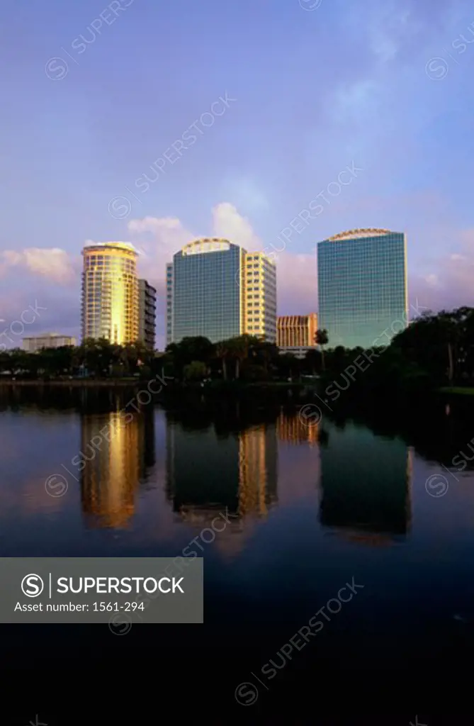 Buildings on the waterfront, Lake Eola, Orlando, Florida, USA