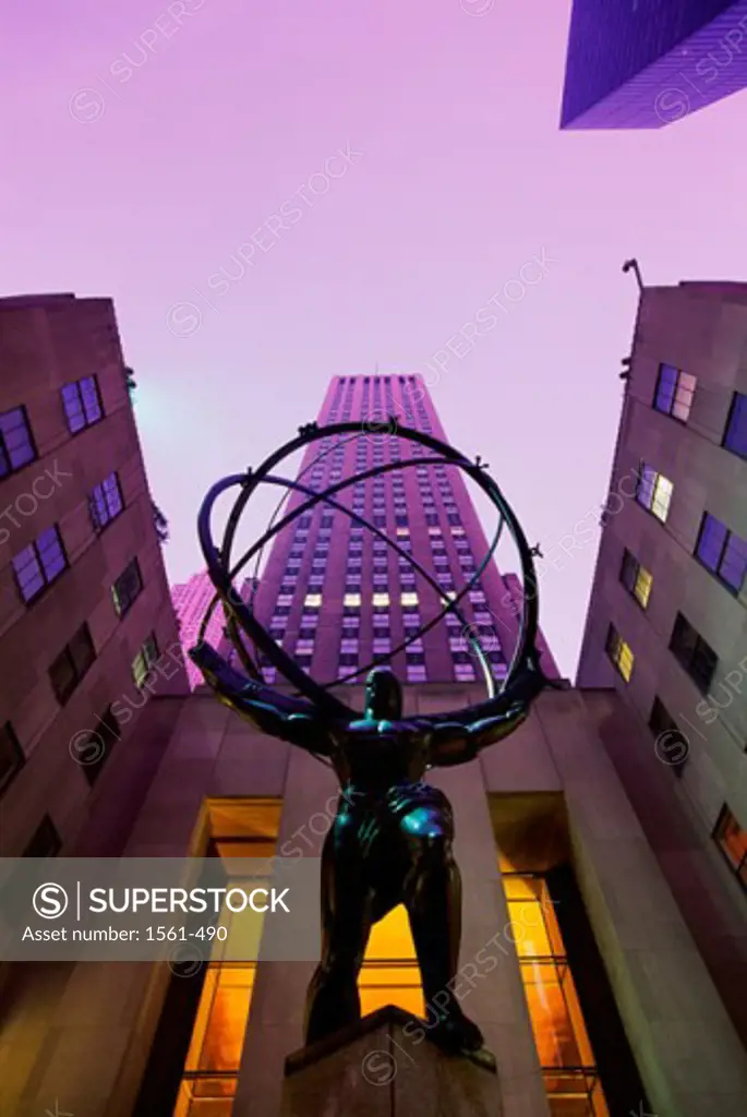 Atlas Statue Rockefeller Center New York City, USA