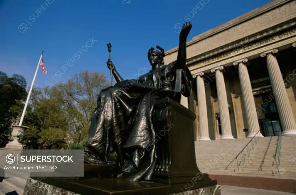 Alma Mater Statue Columbia University New York City, USA