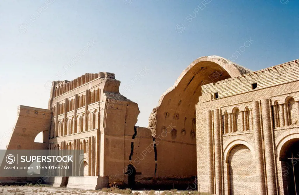 Arch of Ctesiphon (Al Mada´In), near Bagdad. Iraq