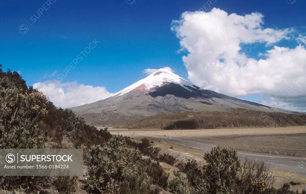 Cotopaxi volcano (5897m). Ecuador
