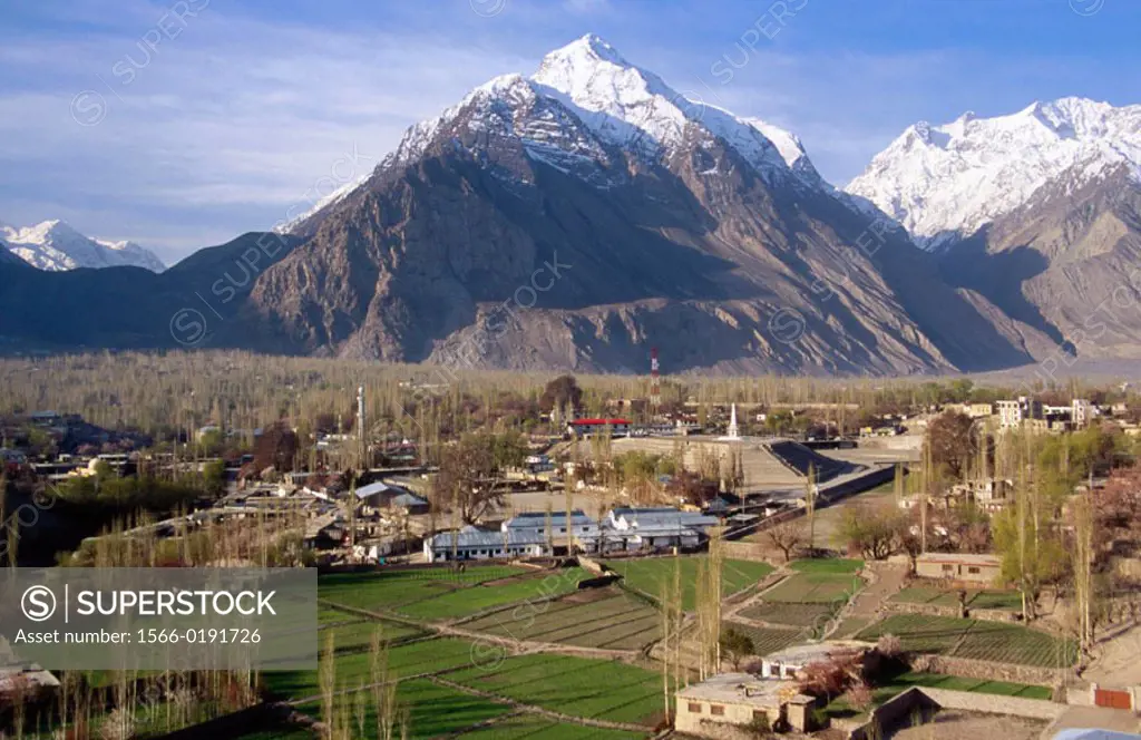 Skardu -capital of Baltistan- in late winter/early spring, Indus river. Karakoram mountains, Pakistan