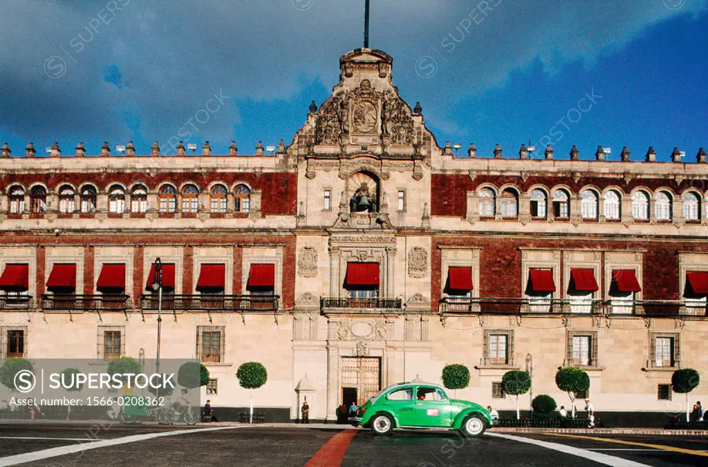 Green taxi. Government Palace. Plaza Mayor. Mexico city. Mexico.