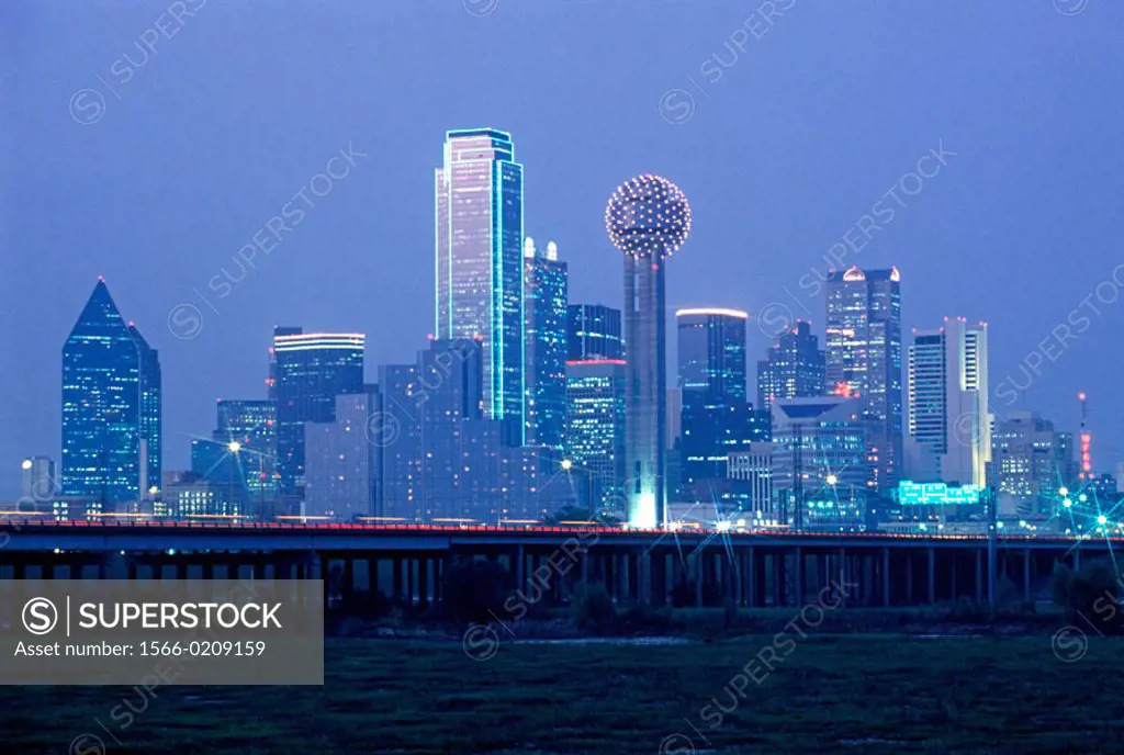 Downtown skyline, Dallas. Texas, USA