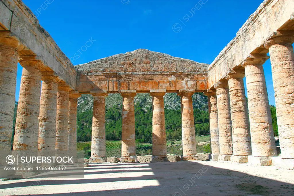 Doric temple, ruins of the ancient Greek city of Egesta (aka Segesta). Sicily. Italy