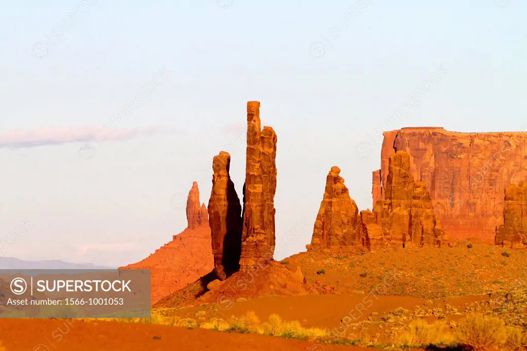 USA, Arizona, Monument Valley Tribal Park, Navajo Indian reservation, Totem pole and Yei Bi Chei.