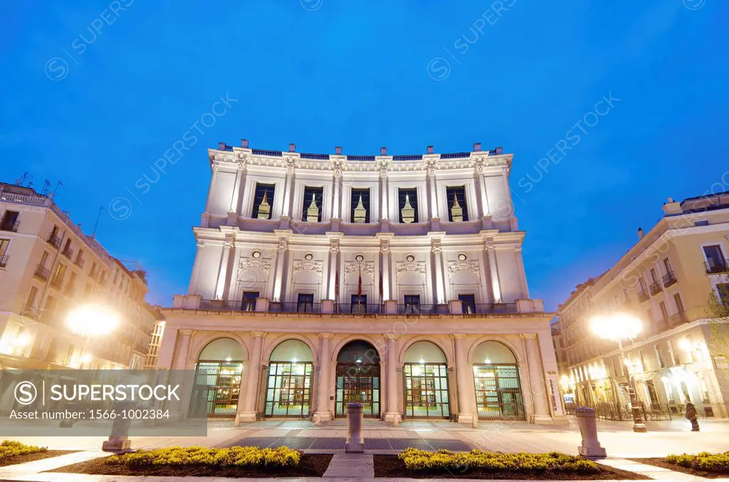 night view of the Teatro Real  Located in the Plaza de Oriente opposite the Royal Palace is one of the most visited places in the city, Madrid, Spain