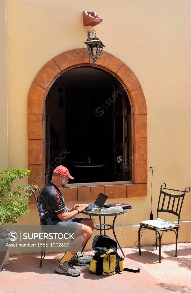 Mexico, Baja California, Loreto, Internet cafe