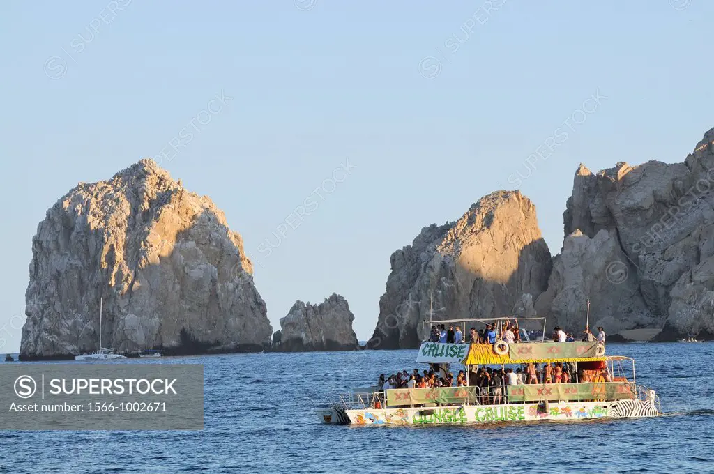 Mexico, Baja California, Cabo San Lucas, ´Booze and Disco´ cruise