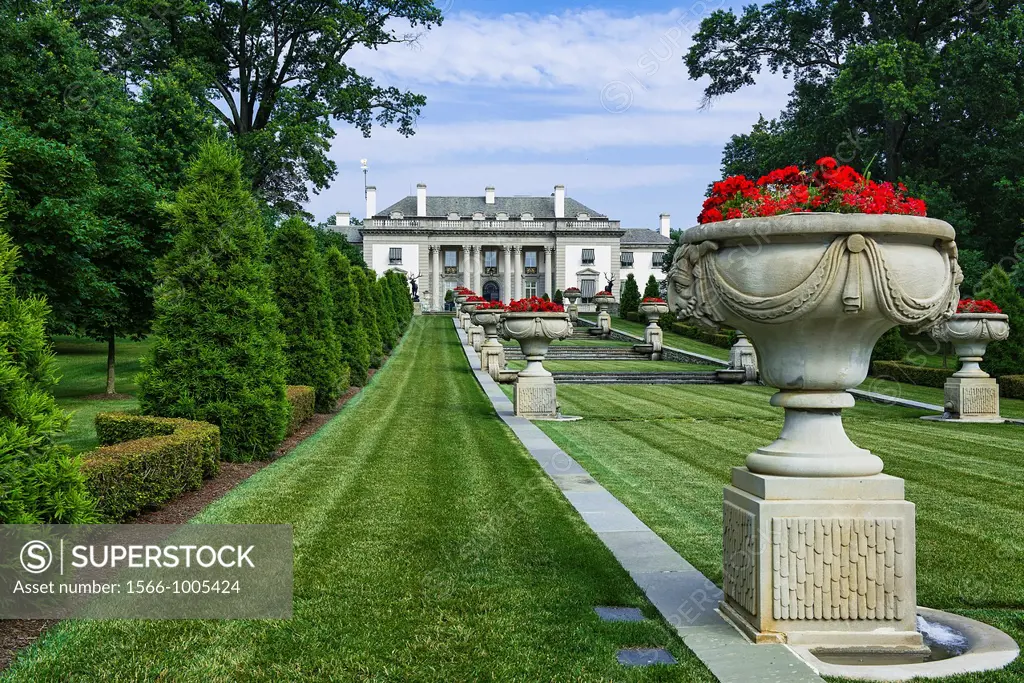 Nemours Mansion and Gardens, Wilmington, Delaware, USA