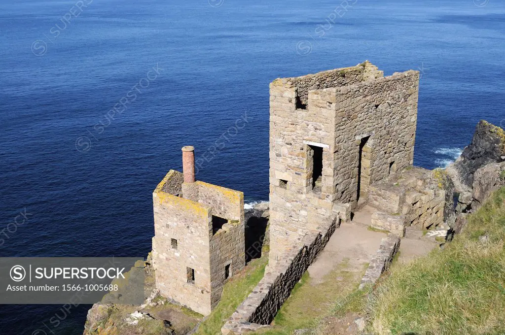 the old engine houses of botallack tin mine overlook the atlantic ocean in cornwall, england, uk