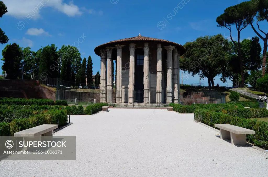 Temple of Hercules in the Forum Boarium . Rome