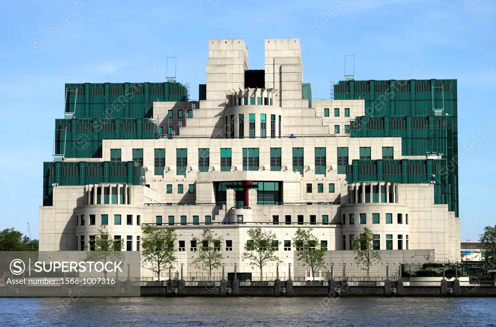 MI6 Building Vauxhall London