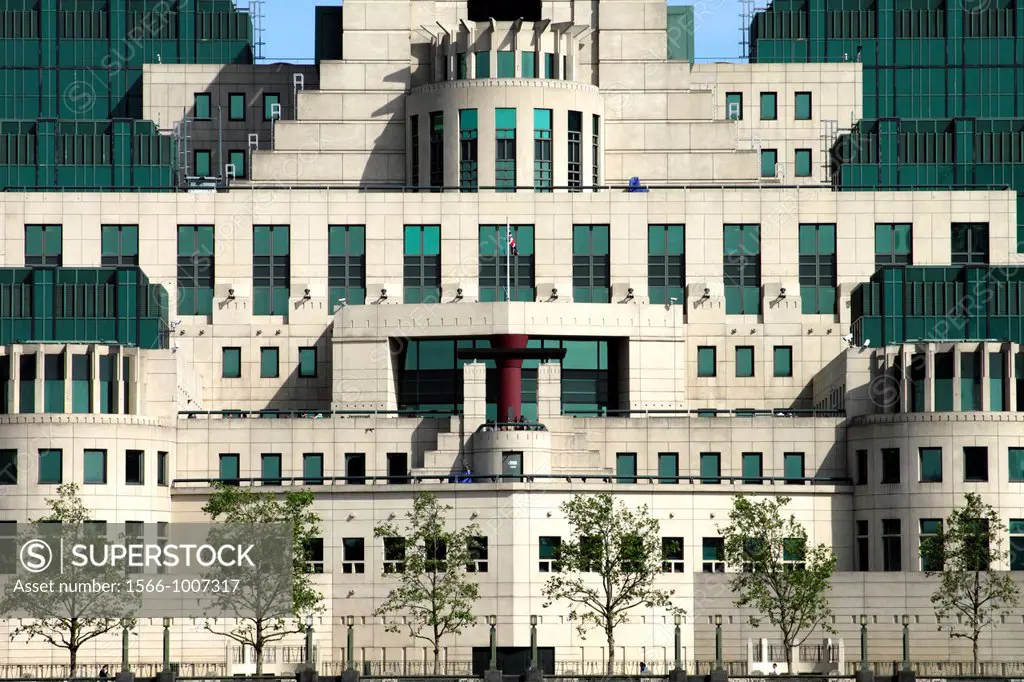 MI6 Building Vauxhall London