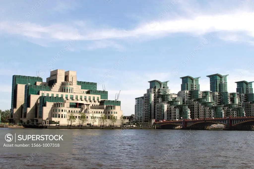 MI6 Building and St George´s Wharf Vauxhall London