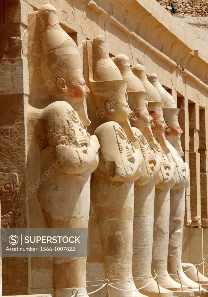 Osirian statues at Hatshepsut´s Temple at Deir el-Bahari, on the West Bank of Luxor, Egypt