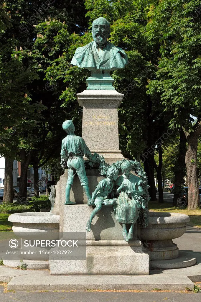 Germany, Dortmund, Ruhr area, Westphalia, North Rhine-Westphalia, NRW, Schuechtermann memorial by professor Gerhard Janensch, fountain, Heinrich Schue...